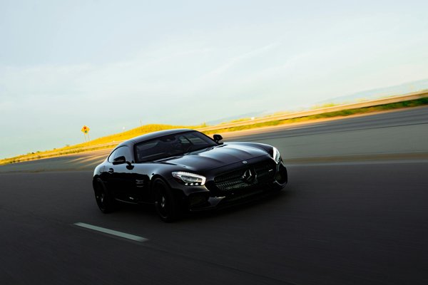 Revolutionieren Sie die Energieeffizienz Ihres Einfamilienhauses mit Solarenergie: Wie Dachsolaranlagen Ihr Zuhause verwandeln!